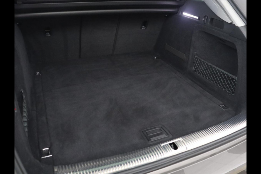 Audi A4 Avant 35 TFSI Advanced Edition | Trekhaak | RS-Wheels | Virtual dashboard | Carplay | Climate control | Full LED | Cruise control | Navigatie |