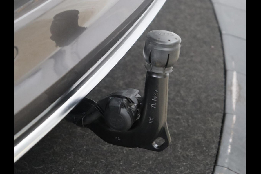 Audi A4 Avant 35 TFSI Advanced Edition | Trekhaak | RS-Wheels | Virtual dashboard | Carplay | Climate control | Full LED | Cruise control | Navigatie |