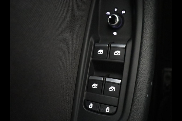 Audi A4 Avant 35 TFSI Advanced Edition | Trekhaak | RS-Wheels | Virtual dashboard | Carplay | Climate control | Full LED | Cruise control | Navigatie |