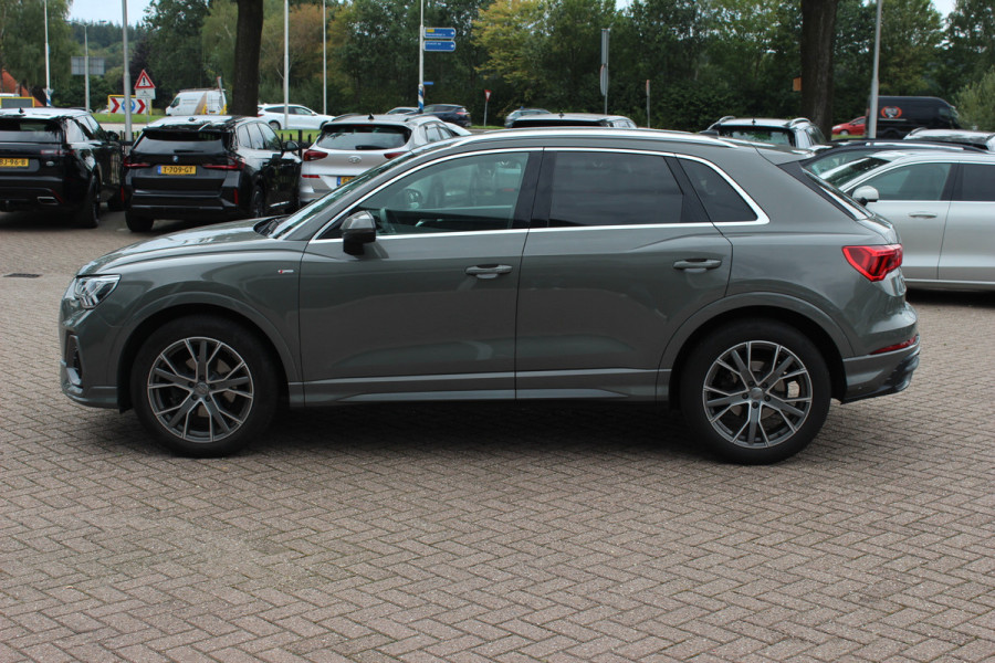 Audi Q3 35 TFSI S Line / CarPlay / Parkeerhulp V+A / 18'' / Sfeerverlichting / Elektr. stoelen / Matrix LED / Virtual Cockpit / Cruise Control