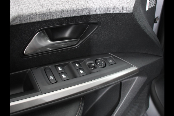 Peugeot 5008 1.2 Hybrid 145pk Automaat Allure 7p Navigatie Apple Carplay/Android Auto Camera Climate control Dab Led Keyless start Lichtmetalen Velgen Parkeer sensoren