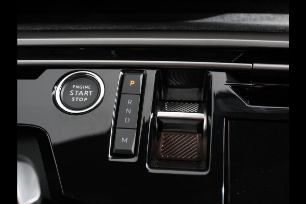Peugeot 5008 1.2 Hybrid 145pk Automaat Allure 7p Navigatie Apple Carplay/Android Auto Camera Climate control Dab Led Keyless start Lichtmetalen Velgen Parkeer sensoren