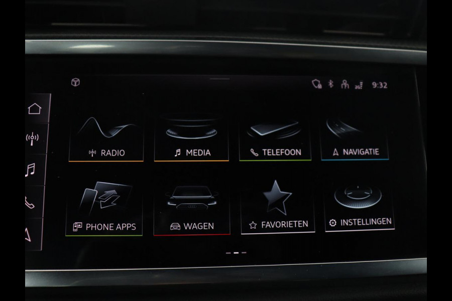 Audi Q3 35 TFSI S edition | Leder | Virtual Dashboard | Carplay | Stoelverwarming | Climate control | Cruise control | Camera | Park assist | Navigatie |