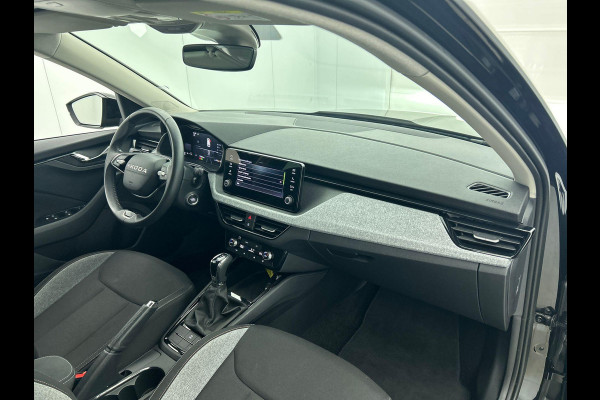 Škoda Kamiq 1.0 TSI Business Edition DSG Navigatie Climate control Cruise control LED Keyless Achteruitrijcamera Parkeersensoren Apple Carplay/ Android Auto Radio