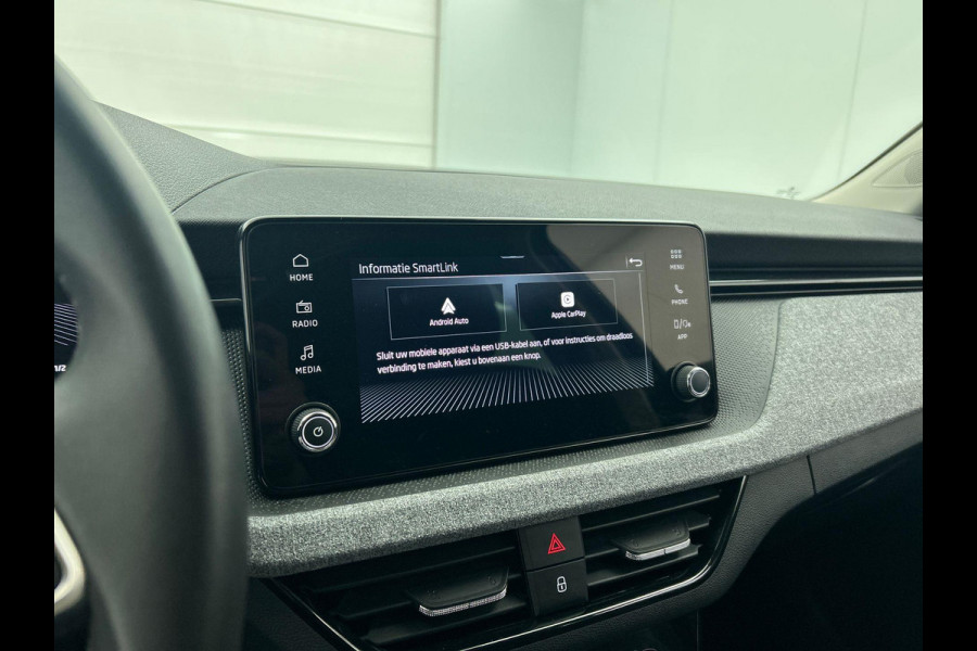 Škoda Kamiq 1.0 TSI Business Edition DSG Navigatie Climate control Cruise control LED Keyless Achteruitrijcamera Parkeersensoren Apple Carplay/ Android Auto Radio