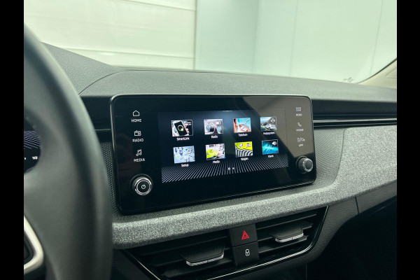 Škoda Kamiq 1.0 TSI Business Edition DSG Navigatie Climate control Cruise control LED Keyless Achteruitrijcamera Parkeersensoren Apple Carplay/ Android Auto Radio