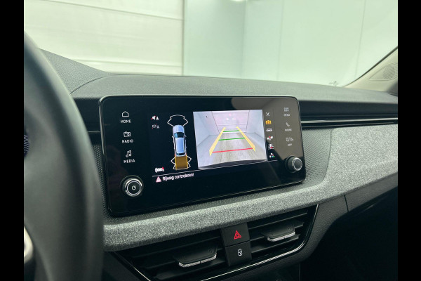 Škoda Kamiq 1.0 TSI Business Edition DSG Navigatie Climate control Cruise control LED Keyless Achteruitrijcamera Parkeersensoren Apple Carplay/ Android Auto Radio