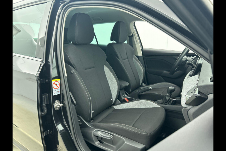 Škoda Kamiq 1.0 TSI Business Edition DSG Navigatie Climate control Cruise control LED Keyless Achteruitrijcamera Parkeersensoren Apple Carplay/ Android Auto Radio