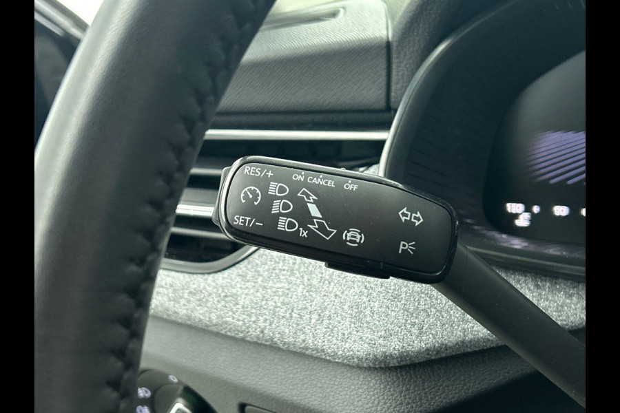 Škoda Kamiq 1.0 TSI Business Edition DSG Navigatie Climate control Cruise control LED Keyless Achteruitrijcamera Parkeersensoren Apple Carplay/ Android Auto Radio