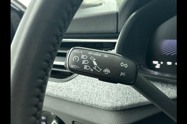 Škoda Kamiq 1.0 TSI Business Edition DSG Navigatie Climate control Cruise control LED Keyless Achteruitrijcamera Parkeersensoren Apple Carplay/ Android Auto Radio