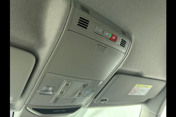 Škoda Kamiq 1.0 TSI Business Edition DSG Navigatie Climate control Cruise control LED Keyless Achteruitrijcamera Parkeersensoren Apple Carplay/ Android Auto Radio