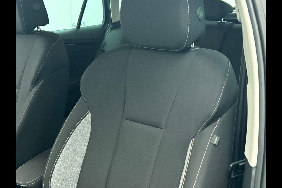 Škoda Kamiq 1.0 TSI Business Edition DSG Navigatie Climate control Cruise control LED Keyless Achteruitrijcamera Parkeersensoren Apple Carplay/ Android Auto Radio