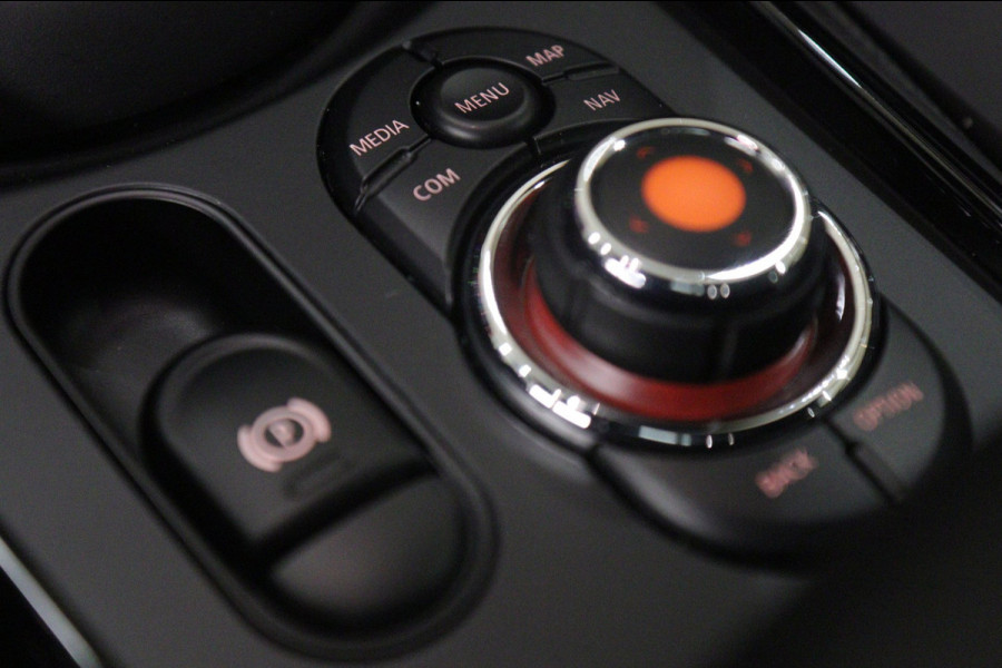 MINI Clubman 2.0 JCW ALL4 Thunder Pack PANO/CARPLAY/KEYLESS/ACC/VOL