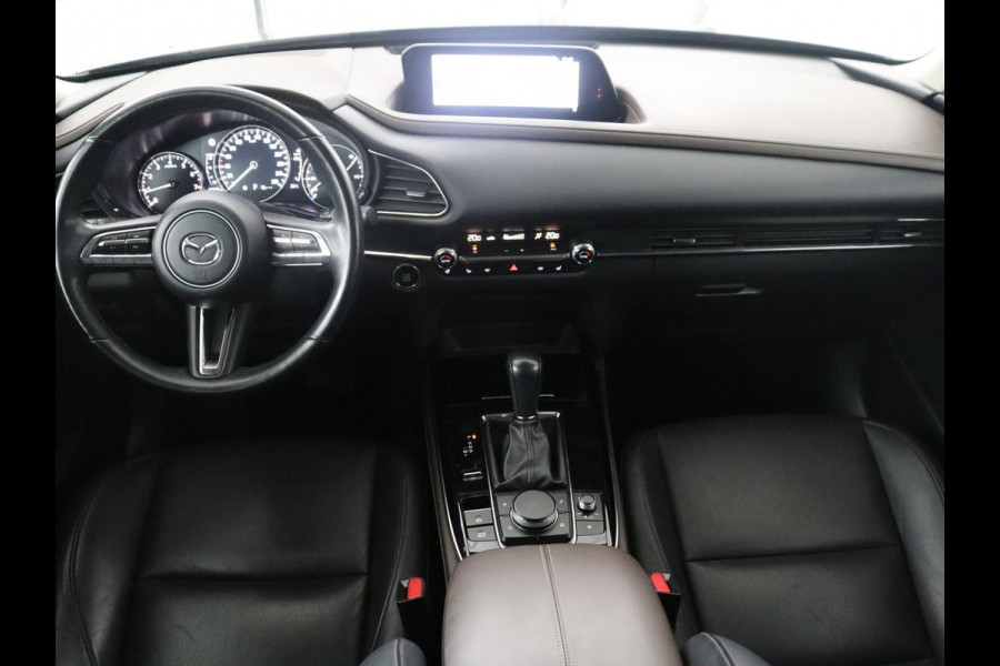 Mazda CX-30 2.0 e-SkyActiv-X M Hybrid Luxury | Trekhaak | Leder | Stuur/stoel verwarming | Adaptive cruise | Head up | 360 camera | Carplay | Climate control | BOSE sound |