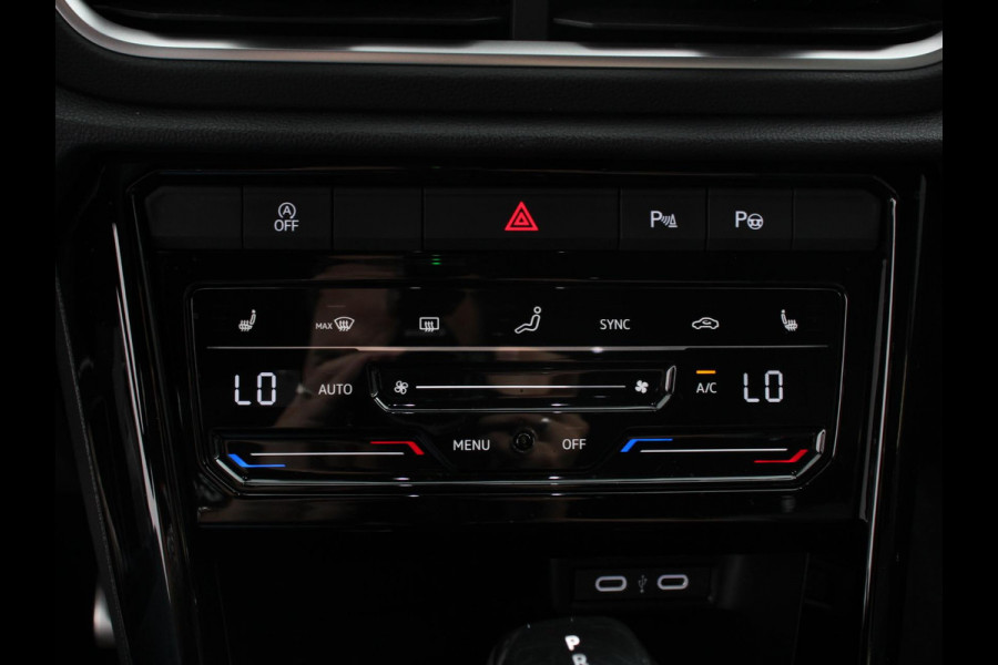 Volkswagen T-Roc 1.5 TSI 150pk Automaat R-Line Edition Navigatie Apple Carplay/Android Auto Camera Climate Control Electrisch te openen achterklep Dab Verwarmbare stoelen