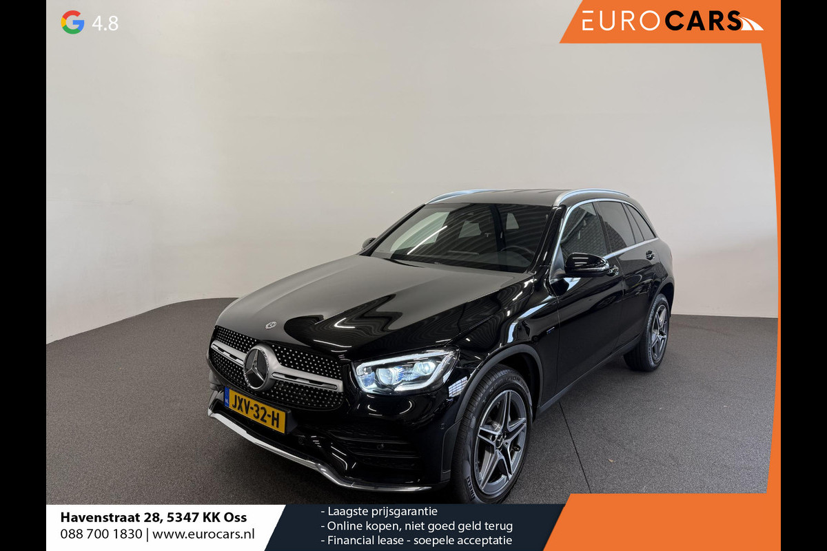 Mercedes-Benz GLC 300e 4MATIC Automaat PHEV AMG Line Navigatie Cruise Control Parkeersensoren Stoelverwarming Panorama dak Matrix LED-koplampen Virtual Cockpit Surround-systeem Burmester Inductielader