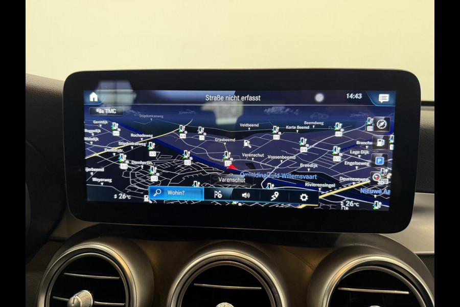 Mercedes-Benz GLC 300e 4MATIC Automaat PHEV AMG Line Navigatie Cruise Control Parkeersensoren Stoelverwarming Panorama dak Matrix LED-koplampen Virtual Cockpit Surround-systeem Burmester Inductielader
