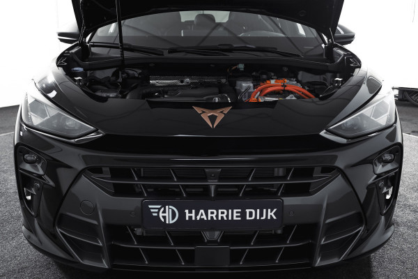 CUPRA Terramar 1.5 TSI e-Hybrid 272 PK VZ Performance | S/K-Panodak | Elek. Trekhaak | Matrix LED | Sennheiser | Elek. stoelen | Adapt. Cruise | Stoel-+Stuurverw. | 360 Camera | NAV+App. Connect | ECC | LM 20" | 3976