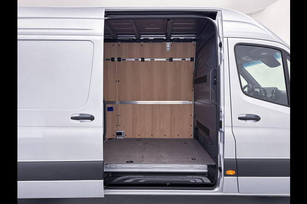 Mercedes-Benz Sprinter 317 CDI Pro L3H2 Elektrische Schuifdeur Distronic Navigatie LED Achteruitrijcamera Betimmering