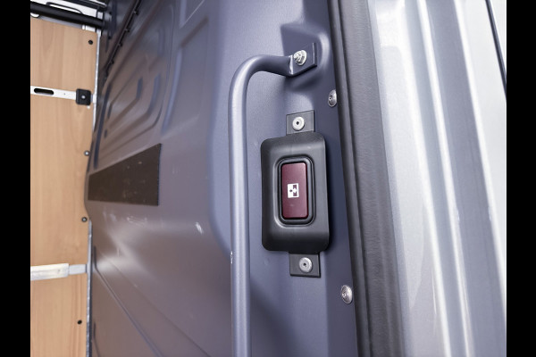 Mercedes-Benz Sprinter 317 CDI Pro L3H2 Elektrische Schuifdeur Distronic Navigatie LED Achteruitrijcamera Betimmering