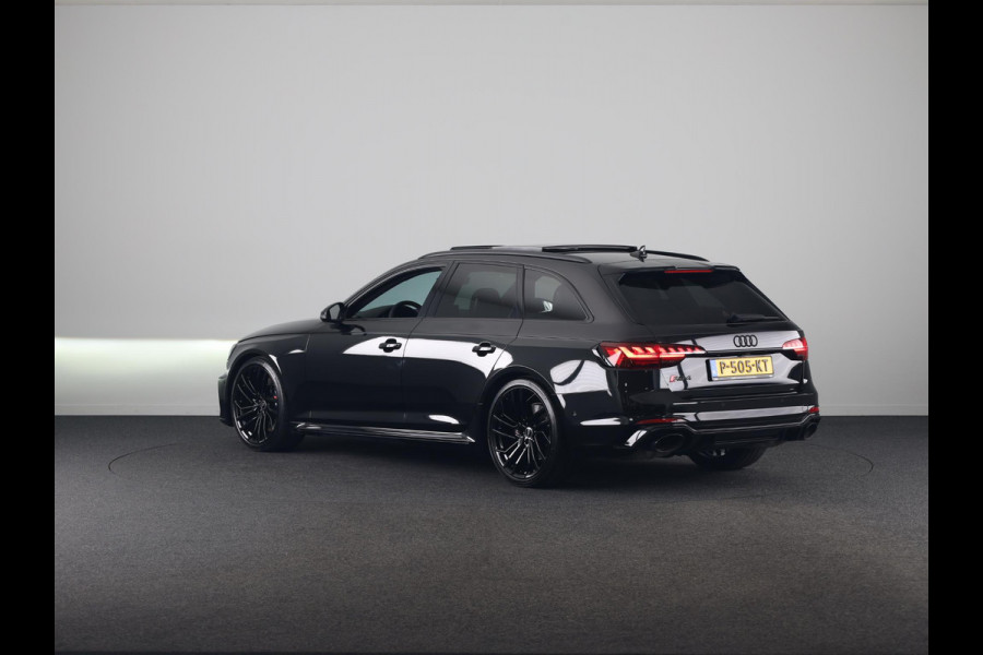 Audi A4 Avant 2.9 TFSI RS 4 quattro 450pk | Panoramadak | Adaptive cruise controle | Matrix | Trekhaak | Elektrisch verstelbare voorstoelen met geheugen | Stoelverwarming voor en achter