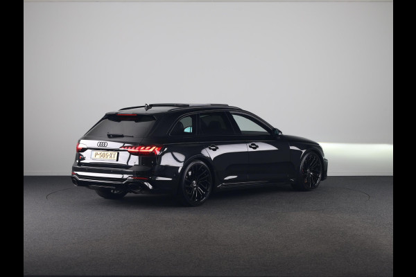 Audi A4 Avant 2.9 TFSI RS 4 quattro 450pk | Panoramadak | Adaptive cruise controle | Matrix | Trekhaak | Elektrisch verstelbare voorstoelen met geheugen | Stoelverwarming voor en achter