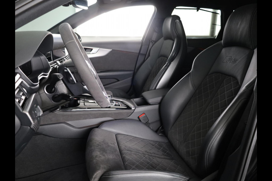 Audi A4 Avant 2.9 TFSI RS 4 quattro 450pk | Panoramadak | Adaptive cruise controle | Matrix | Trekhaak | Elektrisch verstelbare voorstoelen met geheugen | Stoelverwarming voor en achter