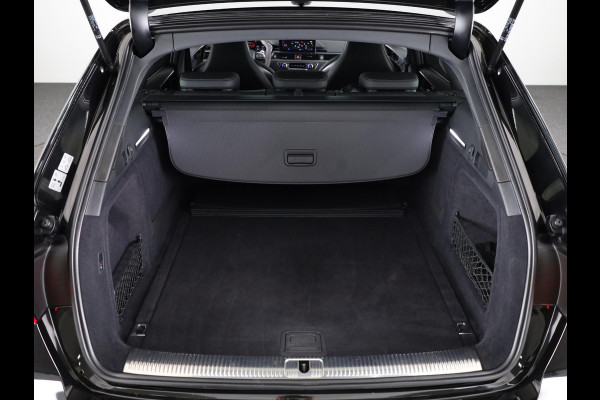 Audi A4 Avant 2.9 TFSI RS 4 quattro 450pk | Panoramadak | Adaptive cruise controle | Matrix | Trekhaak | Elektrisch verstelbare voorstoelen met geheugen | Stoelverwarming voor en achter