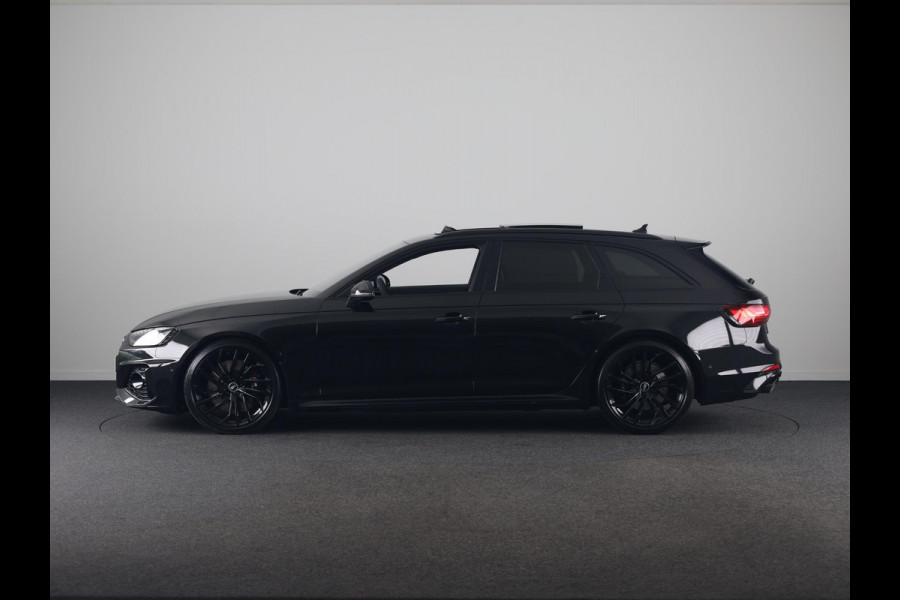 Audi A4 Avant 2.9 TFSI RS 4 quattro 450pk | Panoramadak | Adaptive cruise controle | Matrix | Trekhaak | Elektrisch verstelbare voorstoelen met geheugen | Stoelverwarming voor en achter
