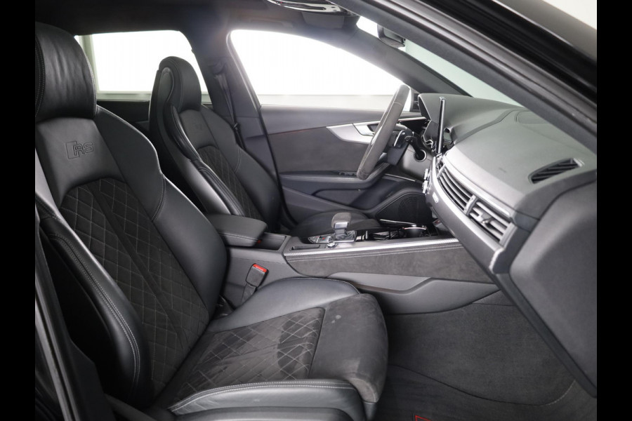 Audi A4 Avant 2.9 TFSI RS 4 quattro 450pk | Panoramadak | Adaptive cruise controle | Matrix | Trekhaak | Elektrisch verstelbare voorstoelen met geheugen | Stoelverwarming voor en achter