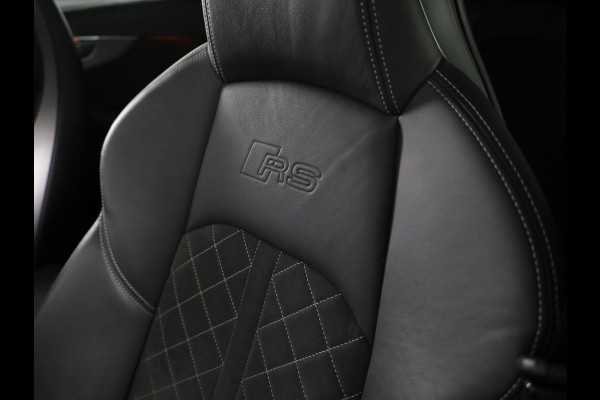Audi A4 Avant 2.9 TFSI RS 4 quattro 450pk | Panoramadak | Adaptive cruise controle | Matrix | Trekhaak | Elektrisch verstelbare voorstoelen met geheugen | Stoelverwarming voor en achter