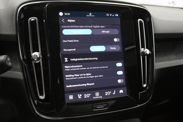 Volvo XC40 Recharge Twin Ultimate 82 kWh 408 PK, SOH 93 %, Trekhaak, Panoramadak, Harman/kardon, 360 Camera, 4X Stoelverwarming