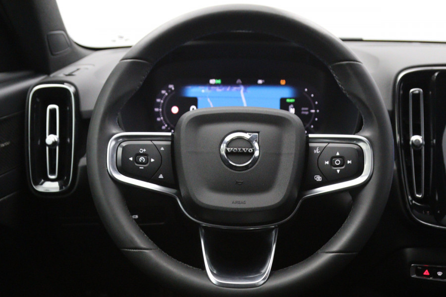 Volvo XC40 Recharge Twin Ultimate 82 kWh 408 PK, SOH 93 %, Trekhaak, Panoramadak, Harman/kardon, 360 Camera, 4X Stoelverwarming