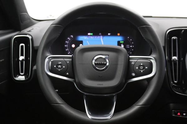 Volvo XC40 Recharge Twin Ultimate 82 kWh 408 PK, SOH 93 %, Trekhaak, Panoramadak, Harman/kardon, 360 Camera, 4X Stoelverwarming
