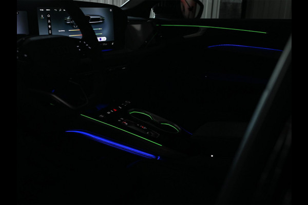 Audi A6 Avant 2.0 e-hybrid quattro S edition Competition | Panoramadak | 5 Jr Garantie | B&O | Achterasbesturing | Ambiance Interieur | 360 Camera | Trekhaak | Memory-Seat | Stoelverwarming | Passagiers Display | Active Cruise |