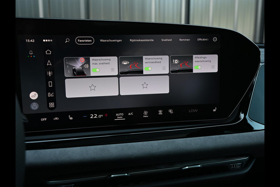 Audi A6 Avant 2.0 e-hybrid quattro S edition Competition | Panoramadak | 5 Jr Garantie | B&O | Achterasbesturing | Ambiance Interieur | 360 Camera | Trekhaak | Memory-Seat | Stoelverwarming | Passagiers Display | Active Cruise |