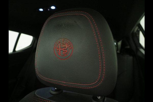 Alfa Romeo Tonale 1.5T Hybrid Edizione Speciale | Adaptive Cruise | Camera | Keyless | Sfeerlicht | Stoel/Stuurverwarming | LED