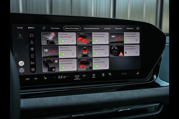 Audi A6 Avant 2.0 e-hybrid quattro S edition Competition | Panoramadak | 5 Jr Garantie | B&O | Achterasbesturing | Ambiance Interieur | 360 Camera | Trekhaak | Memory-Seat | Stoelverwarming | Passagiers Display | Active Cruise |