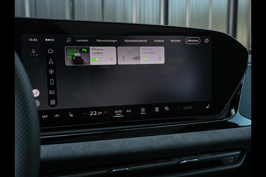 Audi A6 Avant 2.0 e-hybrid quattro S edition Competition | Panoramadak | 5 Jr Garantie | B&O | Achterasbesturing | Ambiance Interieur | 360 Camera | Trekhaak | Memory-Seat | Stoelverwarming | Passagiers Display | Active Cruise |