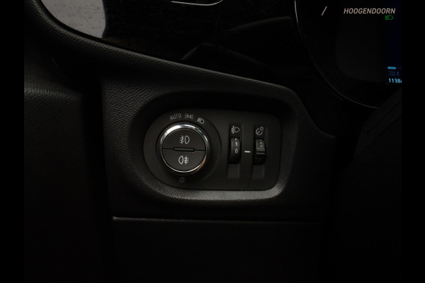 Opel Corsa 1.2 GS Line (APPLE CARPLAY,DIGITAAL COCKPIT,CAMERA,SPORTSTOELEN,ADAPTIVE CRUISE,STUUR-STOELVERWARMING,LM-VELGEN,LED))