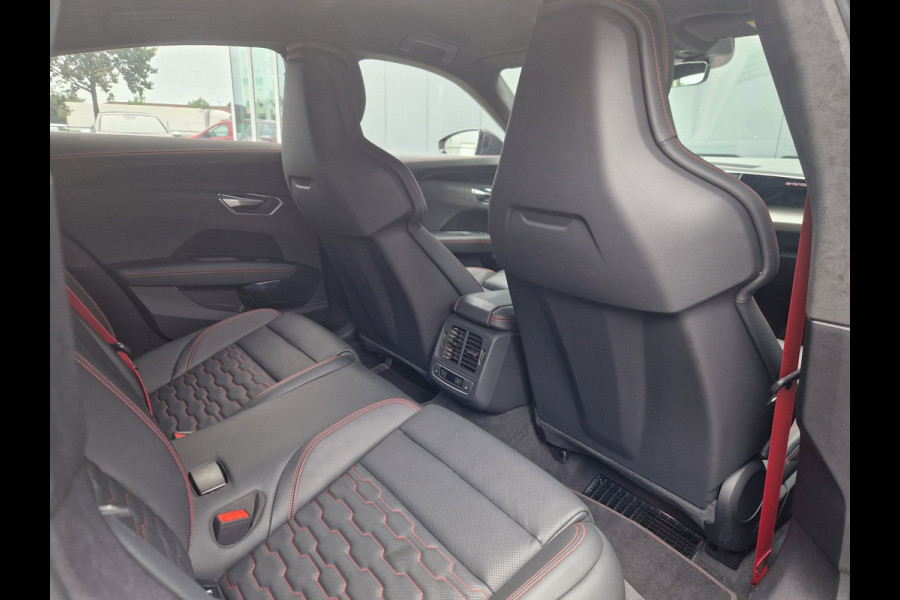 Audi e-tron GT RS 93 kWh/Luchtvering/BTW/Matrix/Carbon