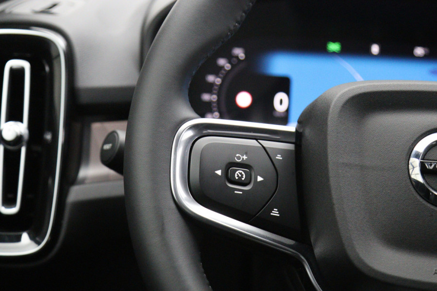 Volvo XC40 Recharge Twin Ultimate 82 kWh 408 PK, SOH 96 %, Panoramadak, Harman/Kardon, 360 Camera, 4X Stoelverwarming