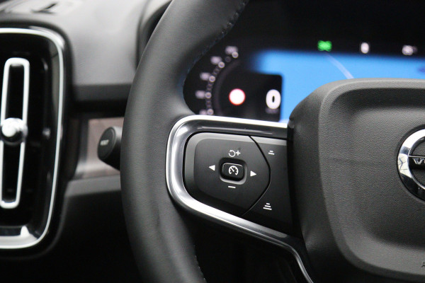 Volvo XC40 Recharge Twin Ultimate 82 kWh 408 PK, SOH 96 %, Panoramadak, Harman/Kardon, 360 Camera, 4X Stoelverwarming