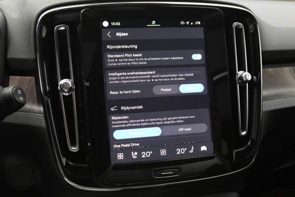 Volvo XC40 Recharge Twin Ultimate 82 kWh 408 PK, SOH 96 %, Panoramadak, Harman/Kardon, 360 Camera, 4X Stoelverwarming