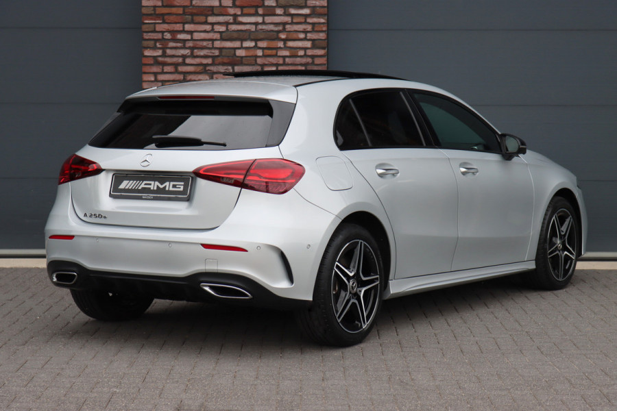 Mercedes-Benz A-Klasse 250 e AMG Line | Panoramadak | Memory | Distronic | HUD | Keyless Go | Advanced Sound System | Sfeerverlichting | Multibeam LED | Augmented Reality |
