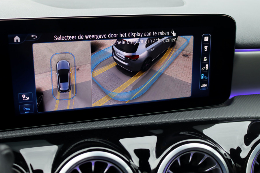 Mercedes-Benz A-Klasse 250 e AMG Line | Panoramadak | Memory | Distronic | HUD | Keyless Go | Advanced Sound System | Sfeerverlichting | Multibeam LED | Augmented Reality |