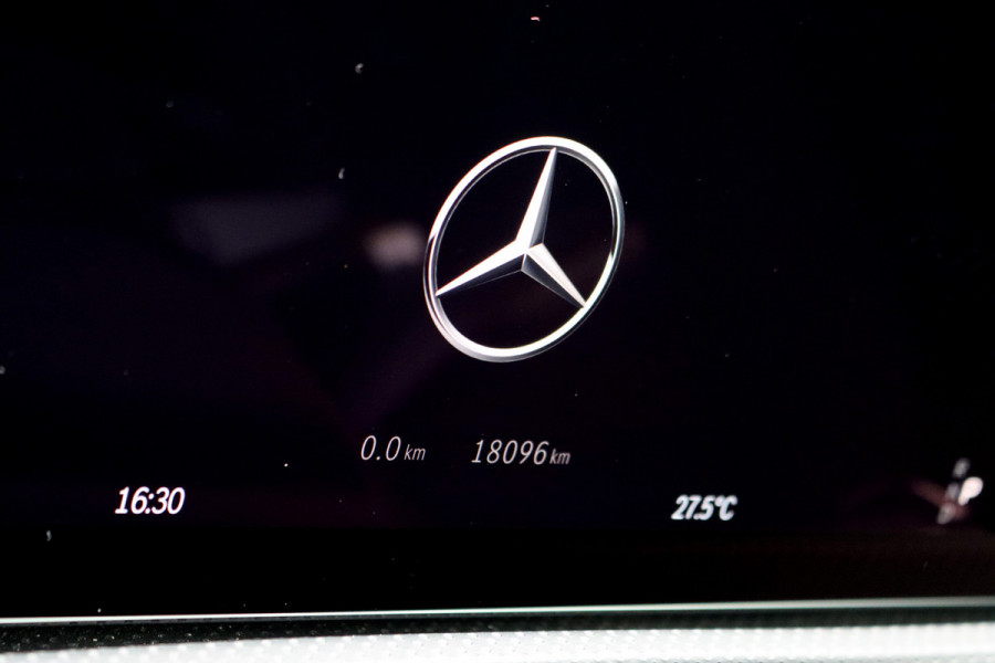 Mercedes-Benz A-Klasse 250 e AMG Line | Panoramadak | Memory | Distronic | HUD | Keyless Go | Advanced Sound System | Sfeerverlichting | Multibeam LED | Augmented Reality |
