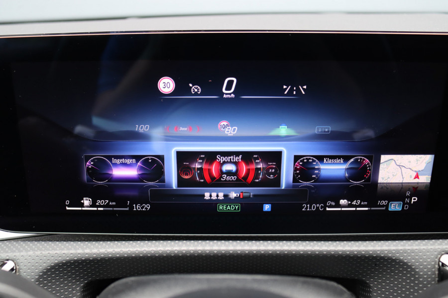 Mercedes-Benz A-Klasse 250 e AMG Line | Panoramadak | Memory | Distronic | HUD | Keyless Go | Advanced Sound System | Sfeerverlichting | Multibeam LED | Augmented Reality |