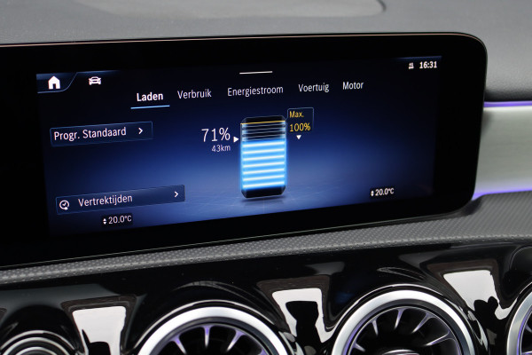 Mercedes-Benz A-Klasse 250 e AMG Line | Panoramadak | Memory | Distronic | HUD | Keyless Go | Advanced Sound System | Sfeerverlichting | Multibeam LED | Augmented Reality |