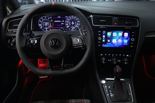 Volkswagen Golf 2.0 TSI GTI Performance PANO/CARPLAY/STOELVER/CAM/ACC/VOL